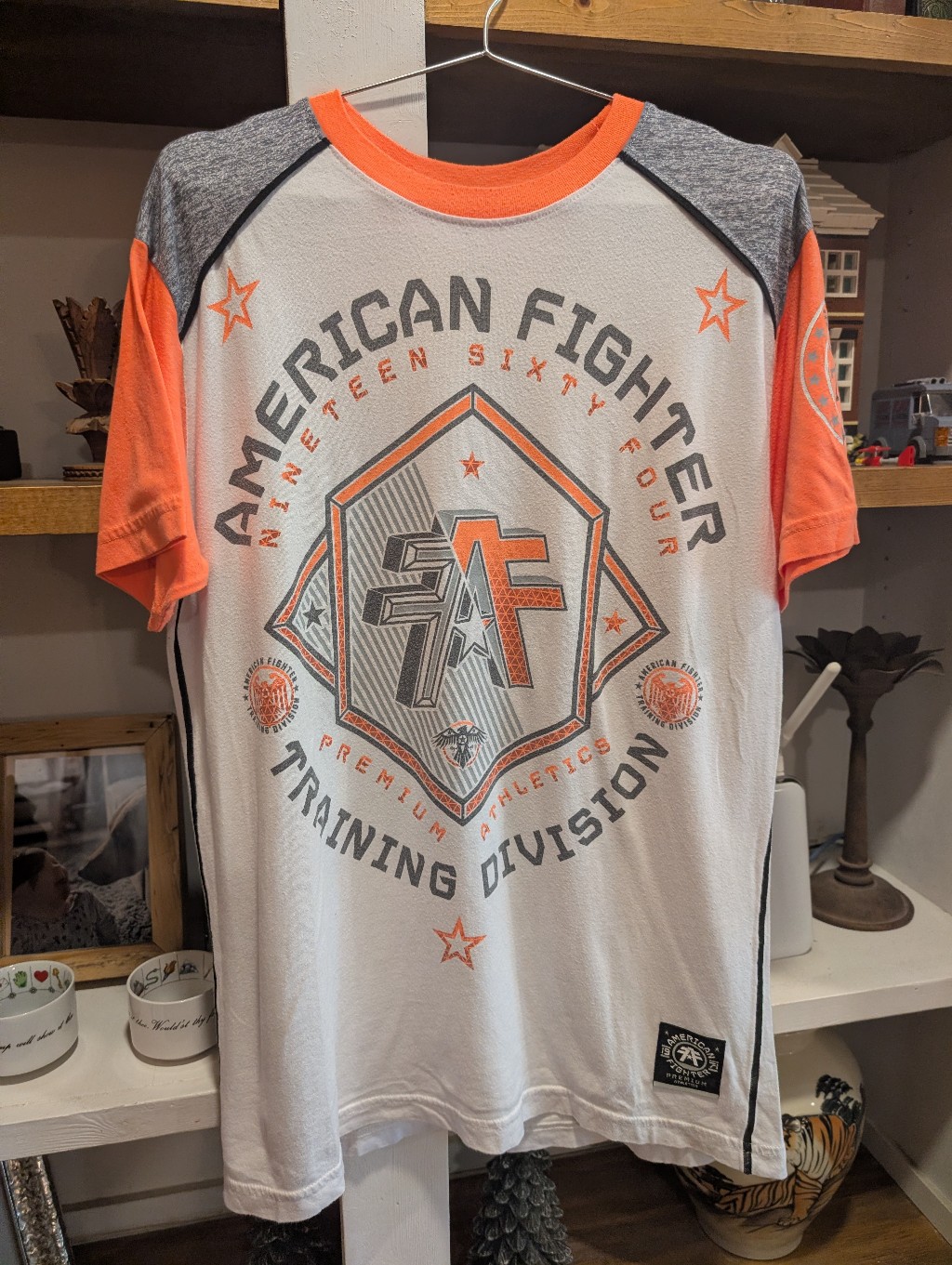 American Fighter Orange Gray Short Sleeve T-Shirt Size Medium